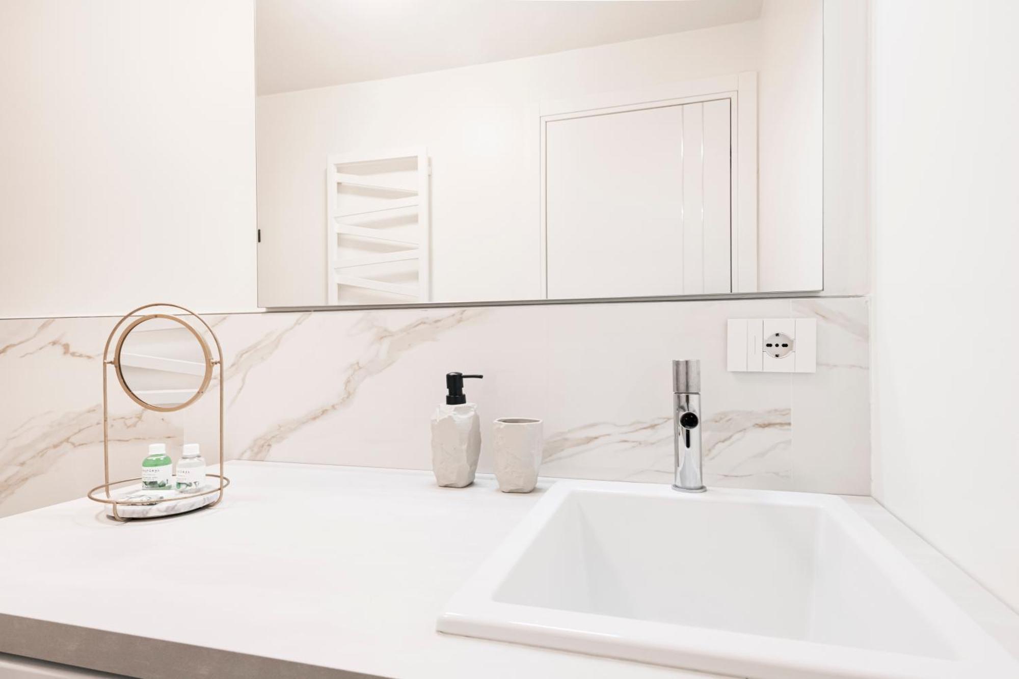 Easylife - Design And Relax In The Heart Of Milan Leilighet Eksteriør bilde